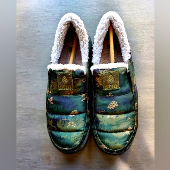 Stio Other - STIO Men's Colter Mountain Slippers – Pine Forest Whitebark Camo – Size 9 – NWT